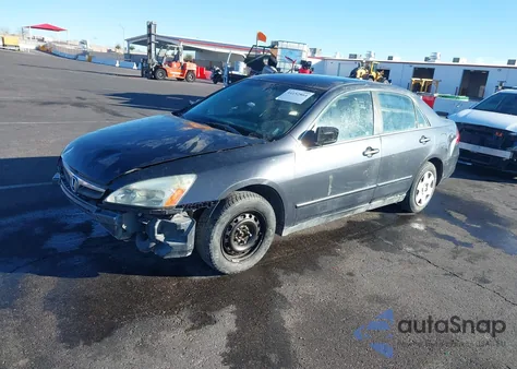 2007 Honda Accord 2.4 Lx z USA, uszkodzony, nr VIN 1HGCM56407A177405